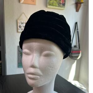 Retro Crushed Velvet- Cedar Crest Original- glam chic black hat- OSFM- layers